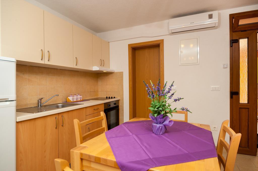 Apartments Mande And Kate Baška Voda Habitación foto